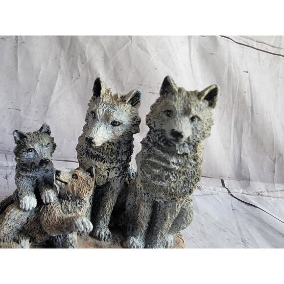 Papel Spirit of the Wild Wolf Collection Family Spirit Hand Painted - Picture 3 of 9